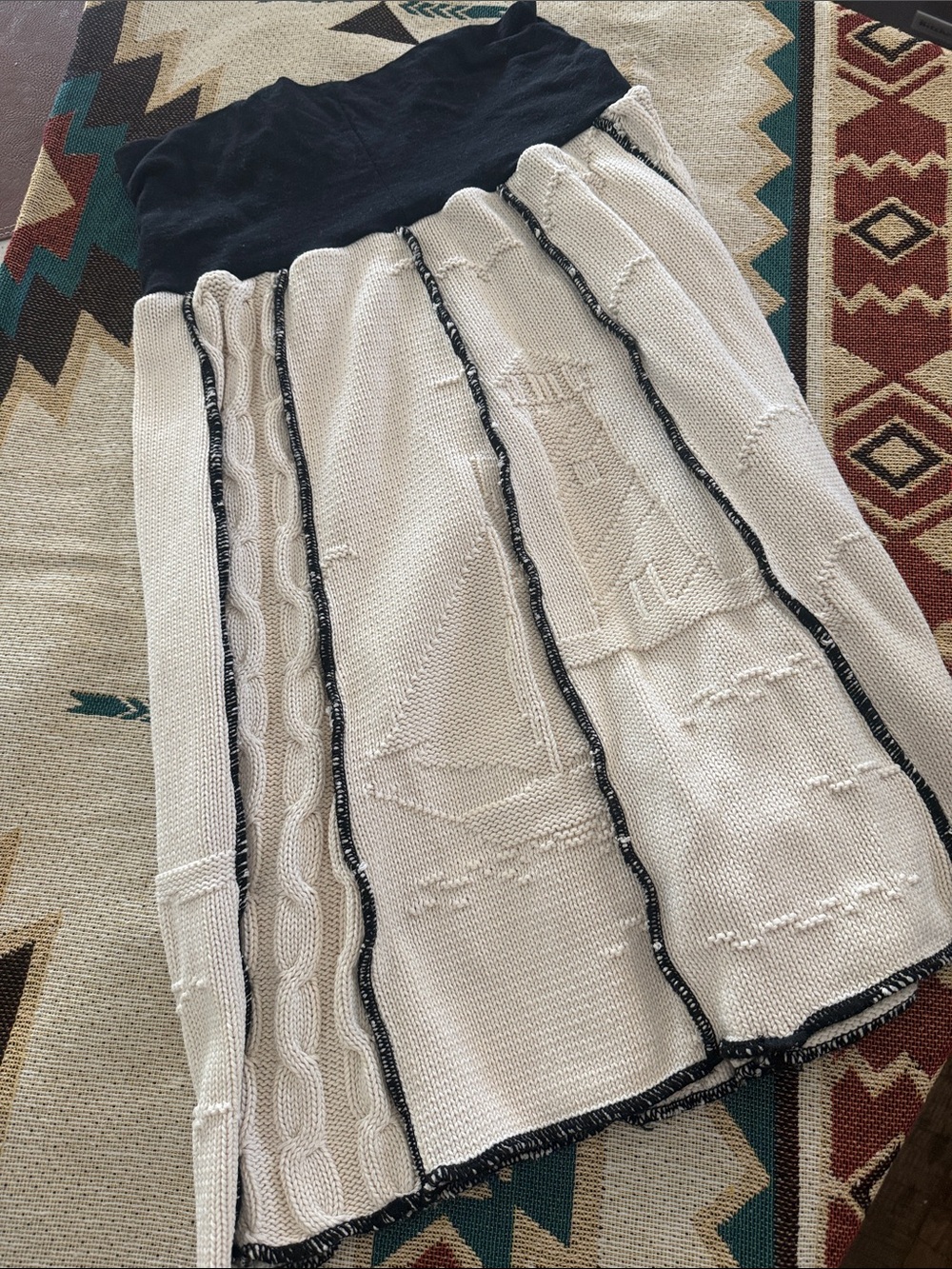 Knit skirt Green 3 brand cream black size medium